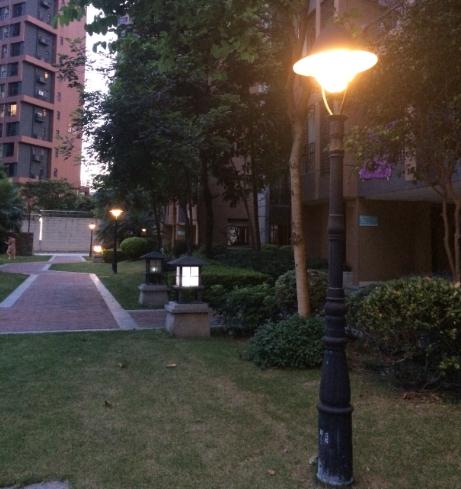 �߶�����С�^(q��)ͥԺ�����b�F(xi��n)��(ch��ng)����DƬЧ��