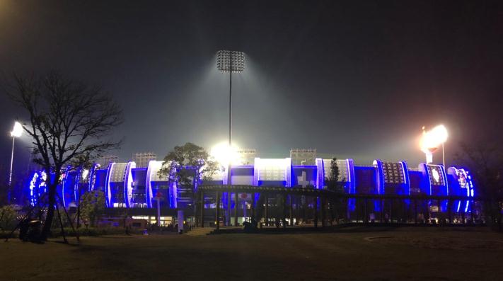 �߶����������w�����^LEDͶ�������Ч��ҹ���DƬ